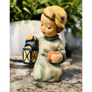 Goebel Hummel Guiding Angel #357 TMK-6 2.75” Tall 1979-1990